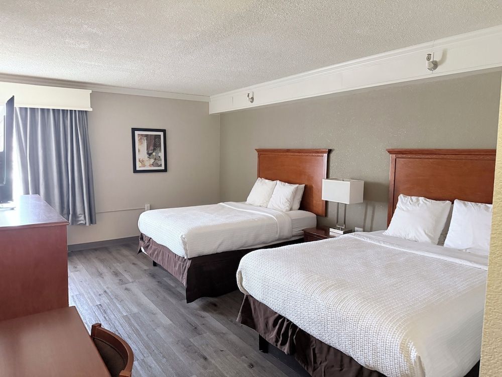 Fort Washington Inn 2
