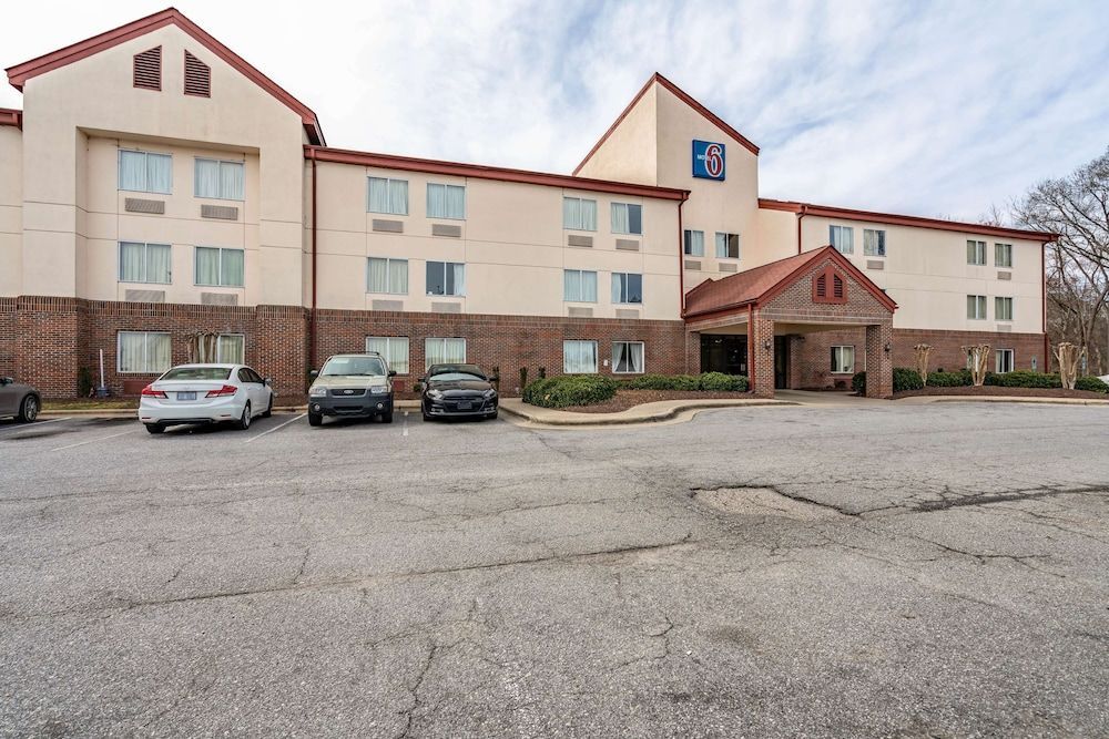 Motel 6 Rocky Mount, NC 1