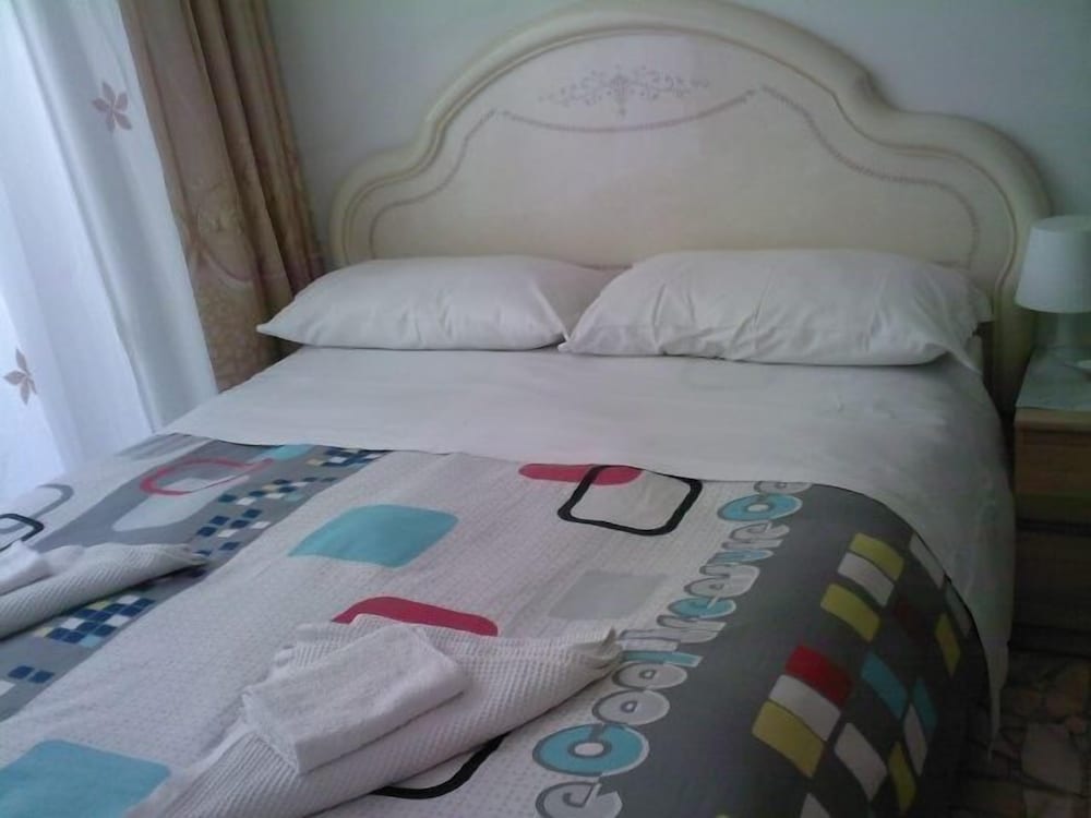 Roma Prince Inn accommodation 2