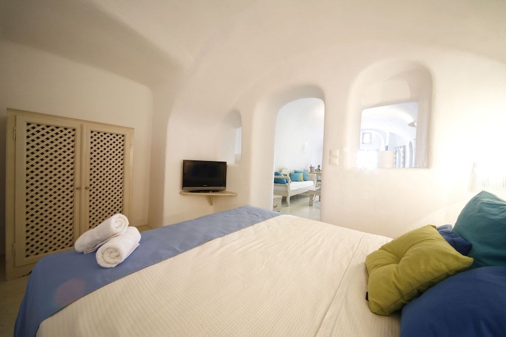 Chroma Suites 2
