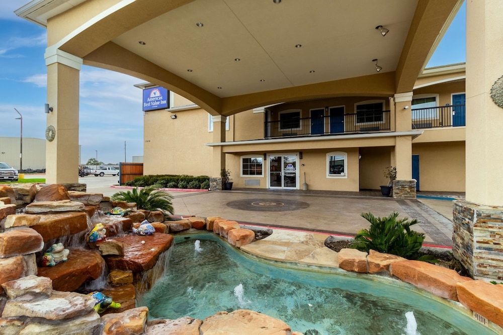 Americas Best Value Inn - FM 529 1