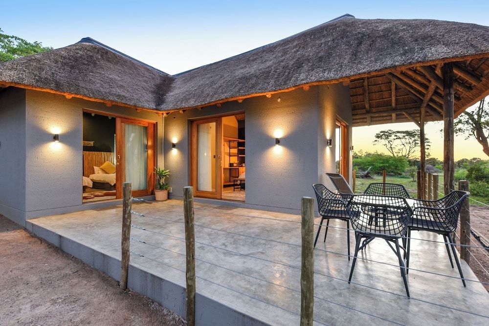 Mziki Safari Lodge 2