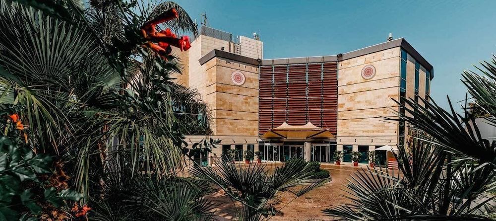 Coral Beach Hotel And Resort Beirut 1