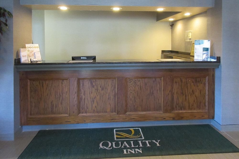 Quality Inn Holly Springs South 2