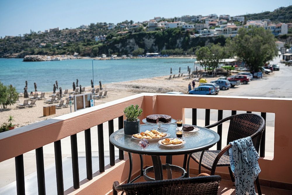 Elena Seafront Luxury Apartments 1