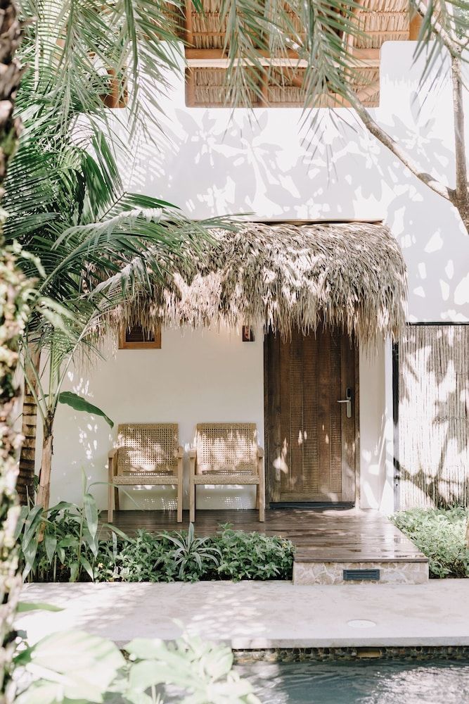 The Nomadic Hotel 1