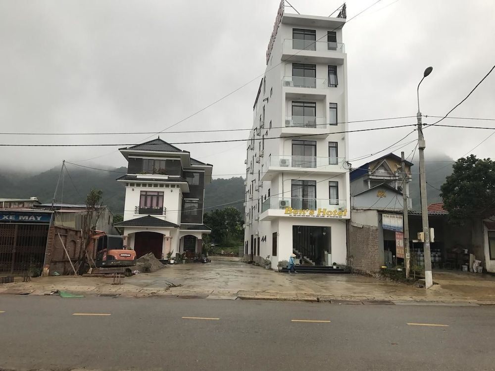 Ben's Hotel 1