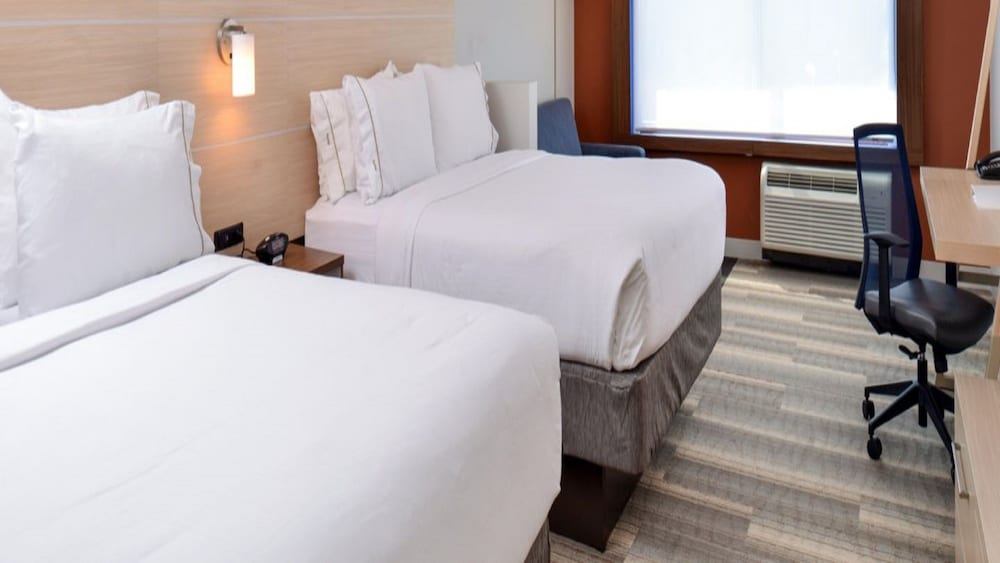 Holiday Inn Express & Suites SOUTHGATE - DETROIT AREA by IHG 2