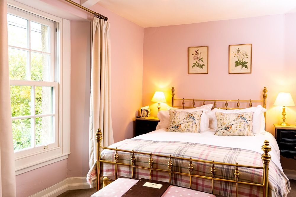 The Oakhill Inn 2