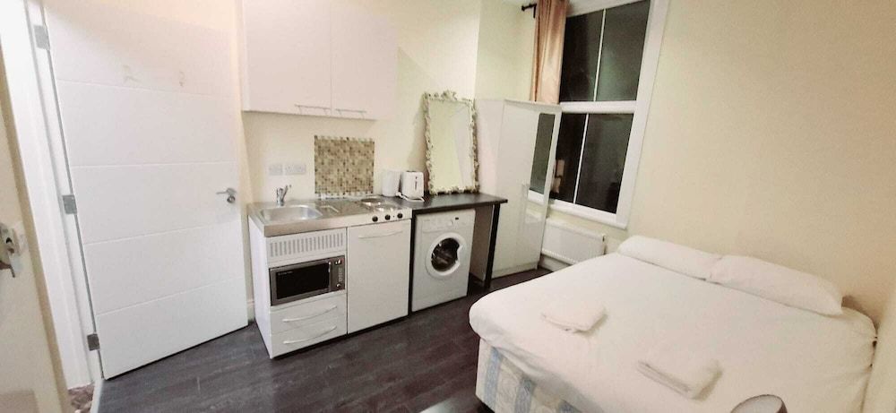 Earls Court Flats selection 1