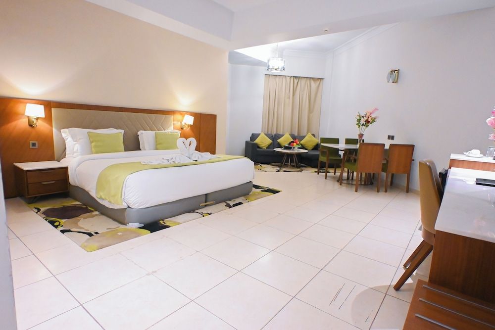 Ramee Palace Hotel 1