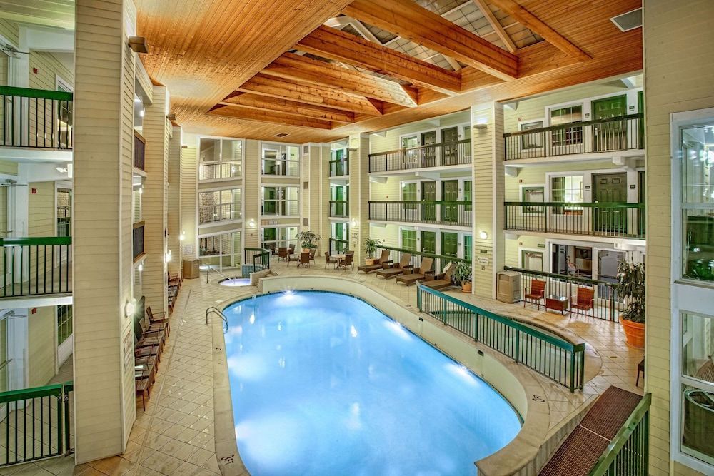 Econo Lodge Pigeon Forge Riverside 1