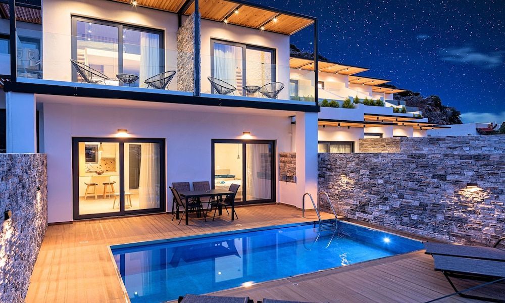 Aelia Suites 1