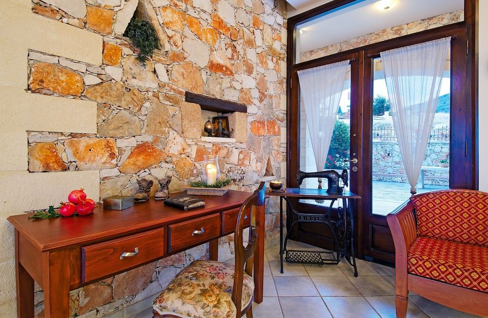 Areti Aparthotel 2
