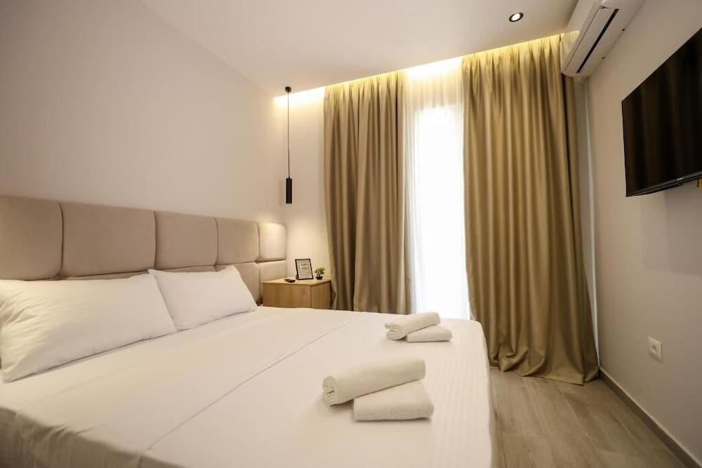 Blue Studios By Comfort Suites 1