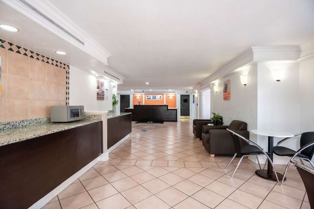 Motel 6 Hazelwood, MO 2