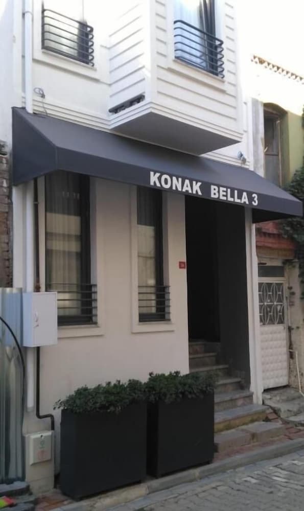 KONAK BELLA 3 1