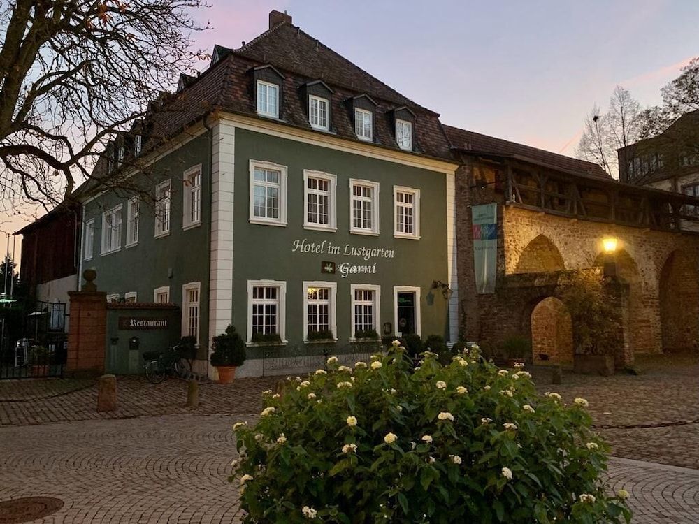 Hotel im Lustgarten 1