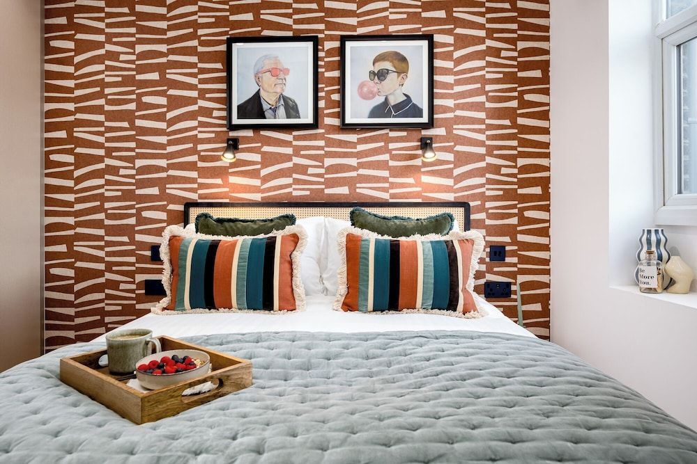 Your Apartment - Camden 2