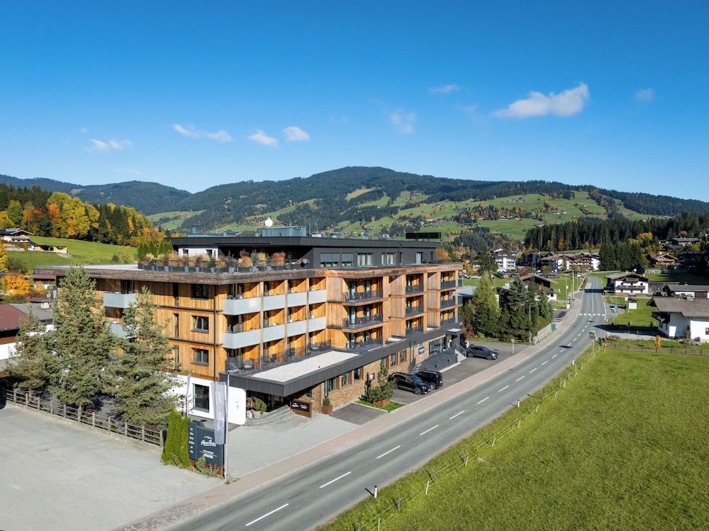 AlpenParks Hotel & Apartment Taxacher 1