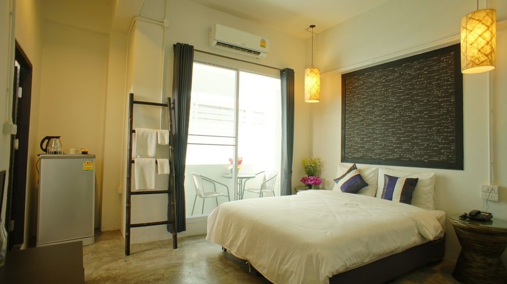 Walking Street Residence 1