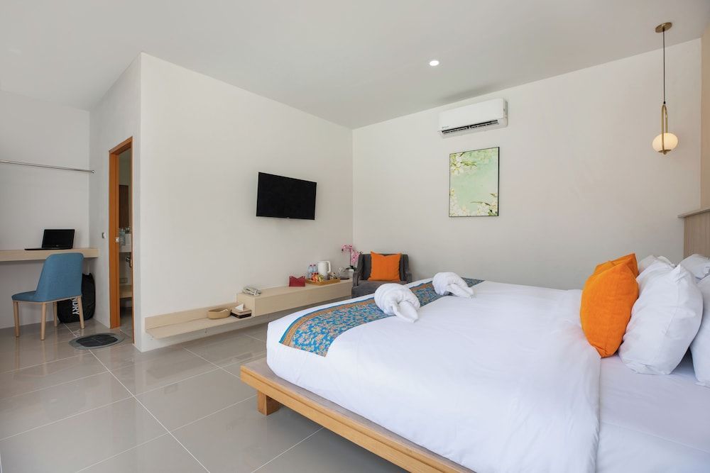 Andaman Sea Best Pool Access and Villas 2