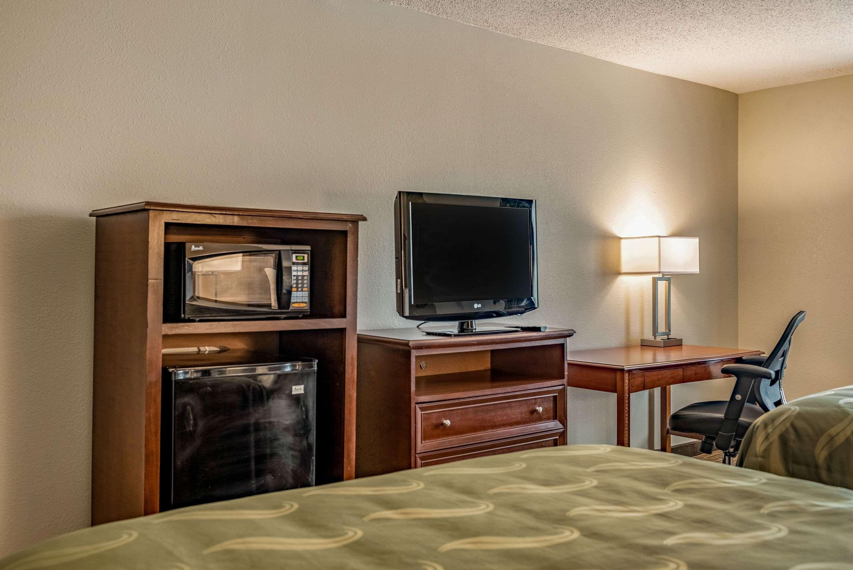Quality Inn Bucyrus North 1