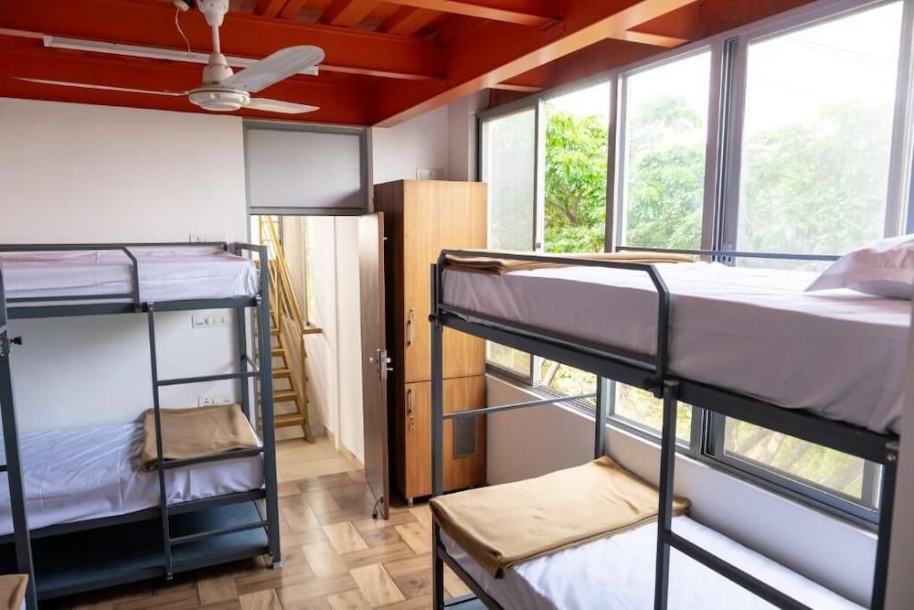 Stopover Backpackers Stay 1