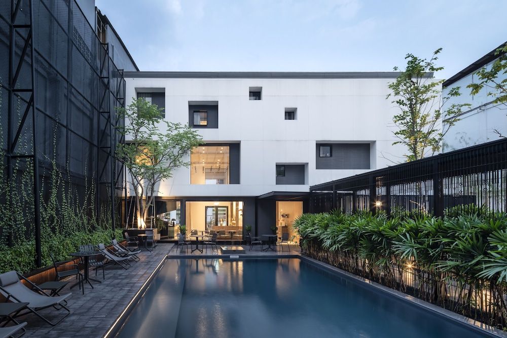 Lilit Bang Lumphu Hotel 1
