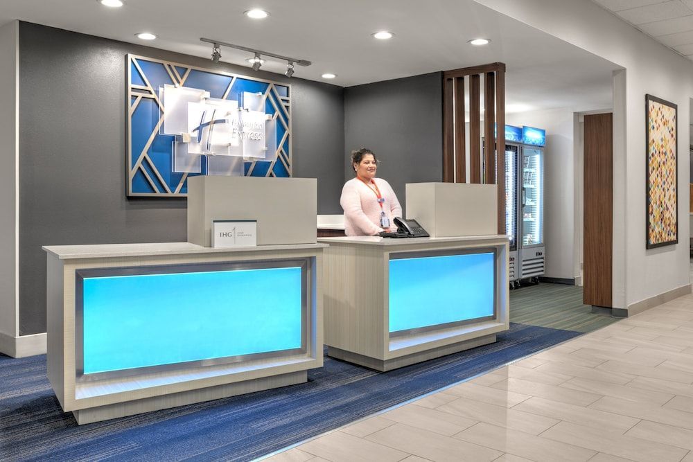Holiday Inn Express SAN ANTONIO EAST - I-10 by IHG 1
