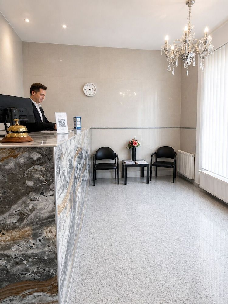 Hotel Donaustadt Kagran - at Metro U1 2