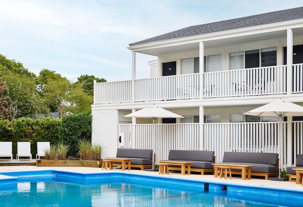 Parker Beach Lodge 1