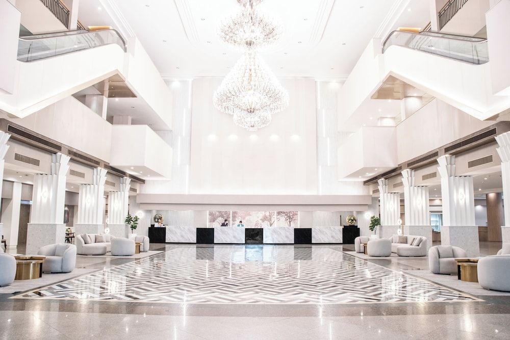 Twin Towers Hotel 1