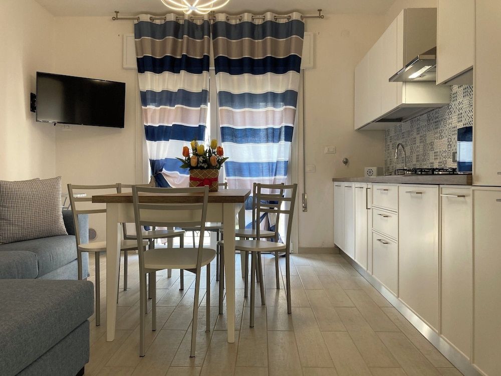 Bright apartment close to the beach 1