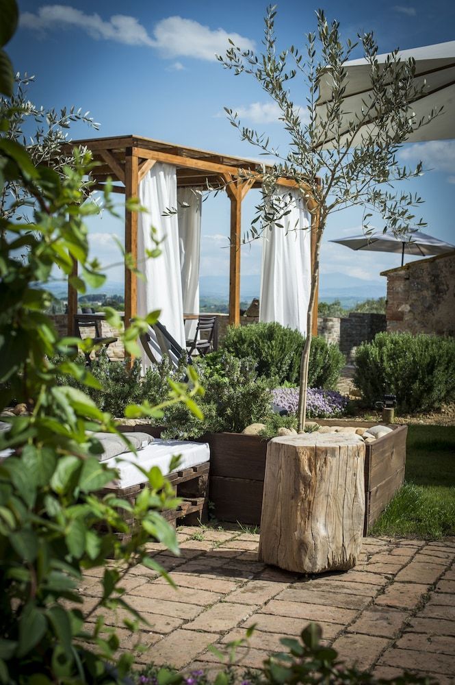 Palazzo del Papa Country Suites-5 mins from Siena & Chianti Views 1