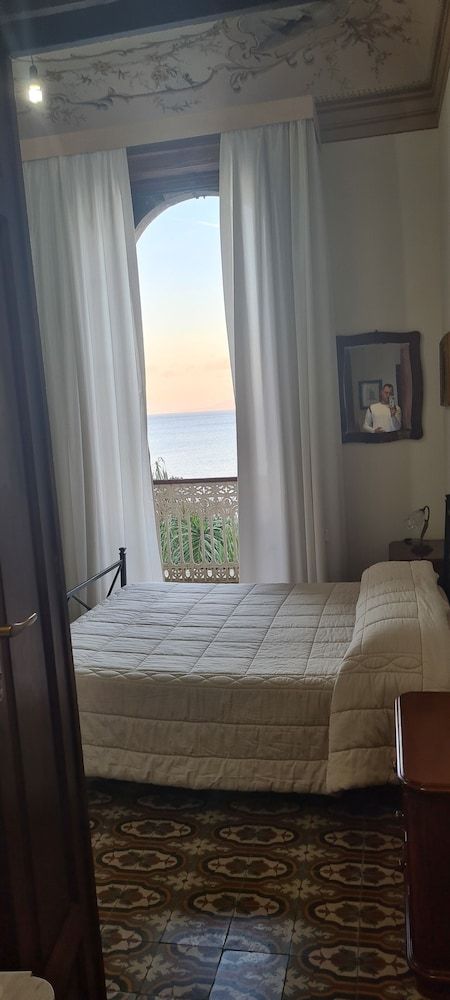 Marina Inn 2