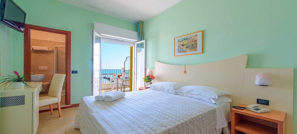 Hotel Zeus 2
