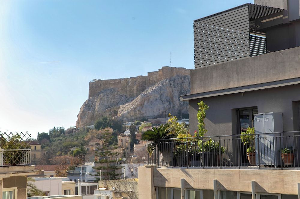 NOOS Acropolis 1