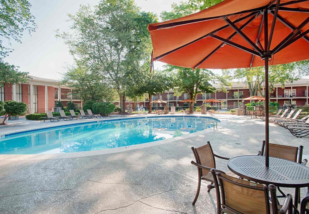 Stone Mountain Inn 1