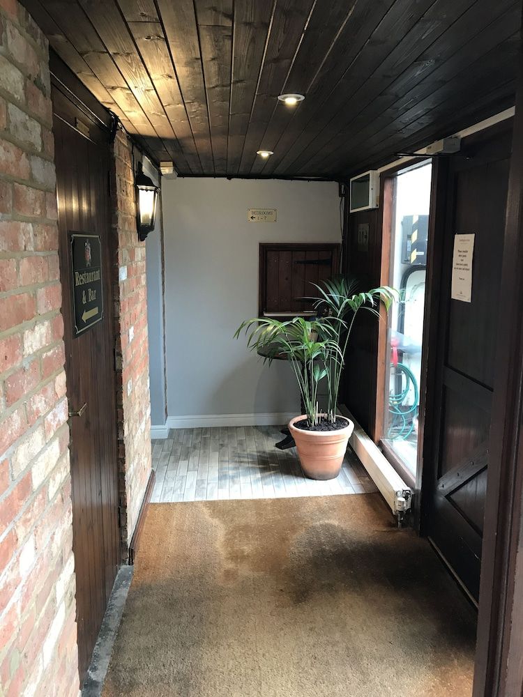 The Deddington Arms 2