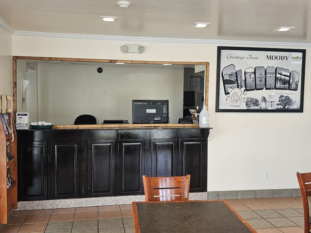 budgetel Inn & Suites 2