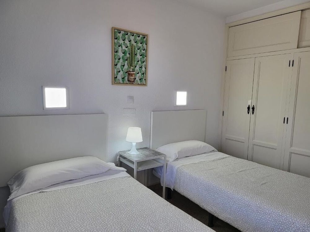 Las Camelias Apartments 2