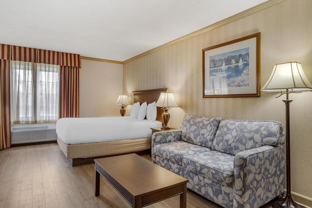 Best Western PLUS Morristown Inn-Florham Park 1