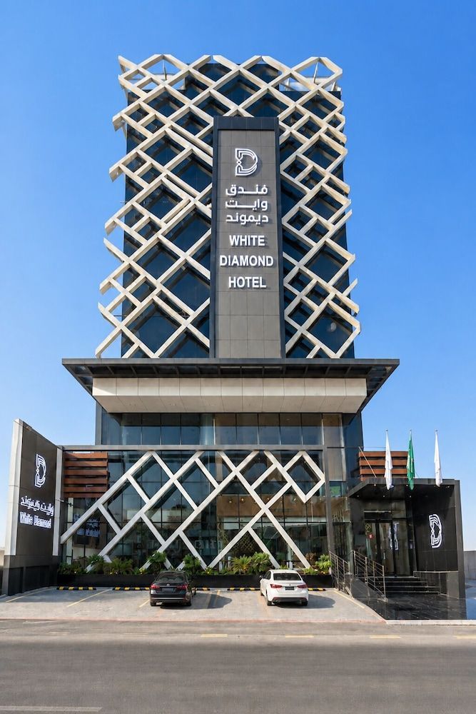 White Diamond Hotel Sari 1