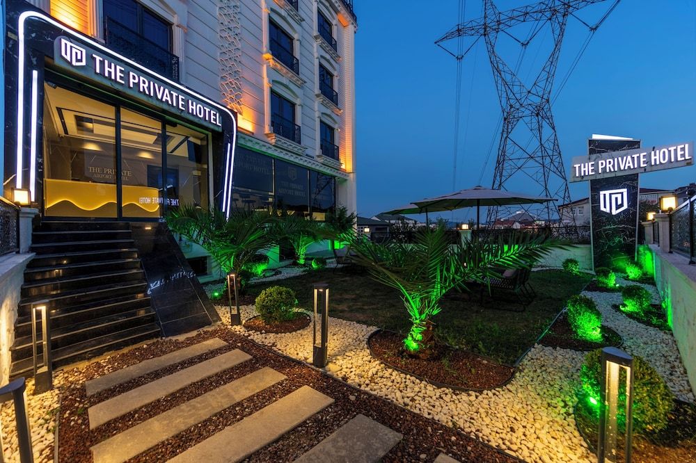 The Private Airport Hotel 1