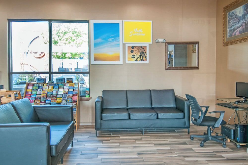 Days Inn by Wyndham N.W. Medical Center 2