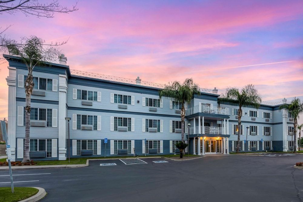 Best Western Colonial Inn 1