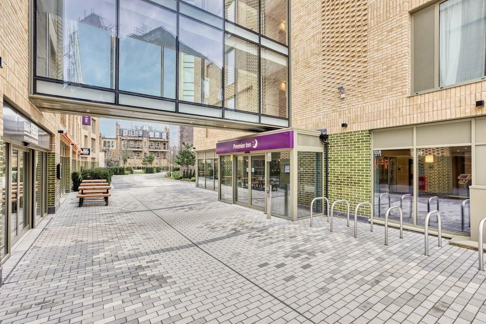 Premier Inn London Southwark - Southwark Station 1