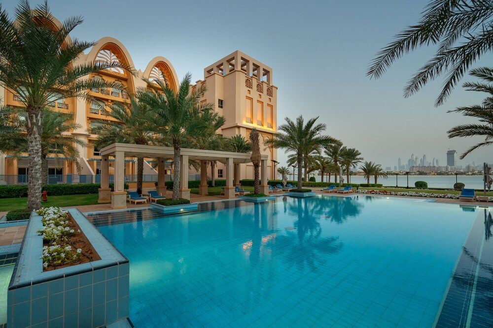 GLOBALSTAY. Private Pool Villas and Townhomes 1