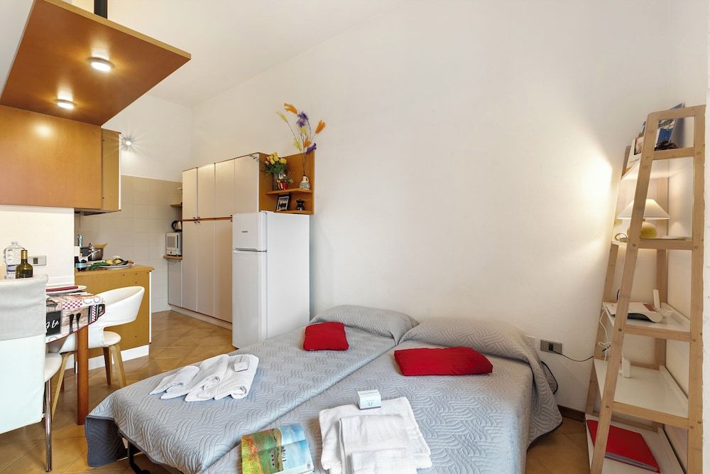 Lake View Historical Center Apartment - Happy Rentals 2